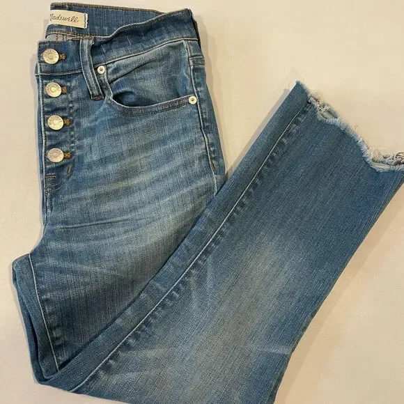 ~ Madewell 25 Jeans Cali Demi-Boot Raw Hem Button Light/Med Blue Wash Women's - Picture 1 of 15